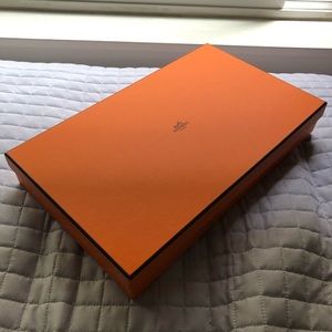 Hermes Box 15 x 9 x 2”